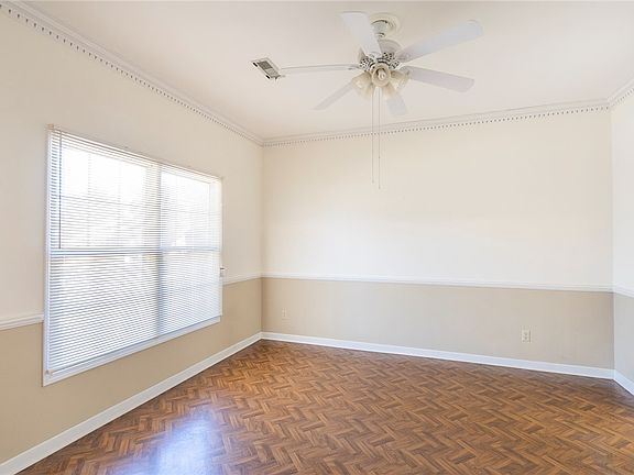 5th image of 52 Hickory Way