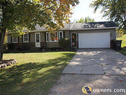 PRICE REDUCED !!!!! Great 3 bedroom Ranch in Byron Center!!!