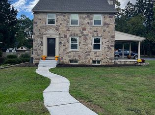 3801 Hillcrest Rd, Harrisburg, PA 17109