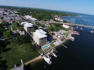 187 Brooks St #A403, Fort Walton Beach, FL 32547