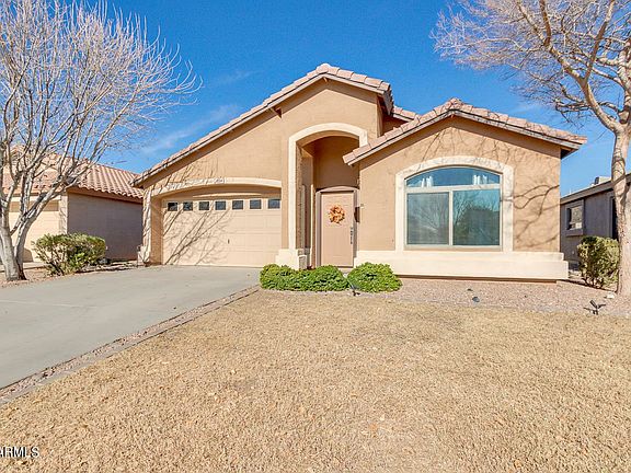 3rd image of 1334 E Penny Ln