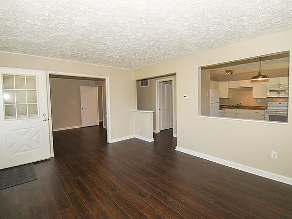 2nd image of 21 Berry Dr APT A