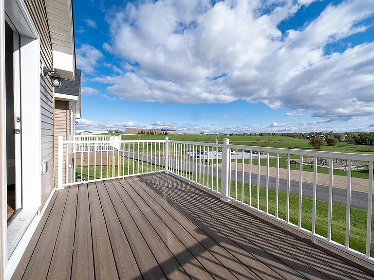 568 4th Circle Dr SE — Photo 20
