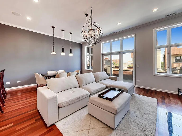 1417 W Chicago Ave #3 — Photo 4