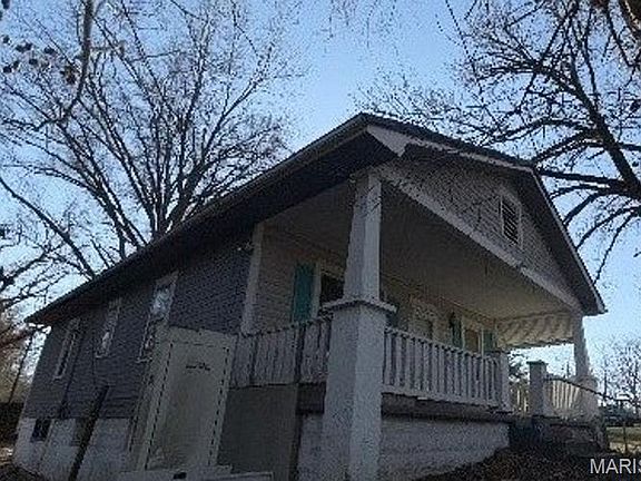 3rd image of 70 Briar Hill Rd