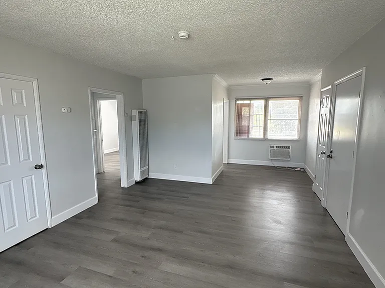 671 Virginia Cir #D — Photo 3