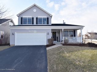 39W281 E Mallory Dr, Geneva, IL 60134