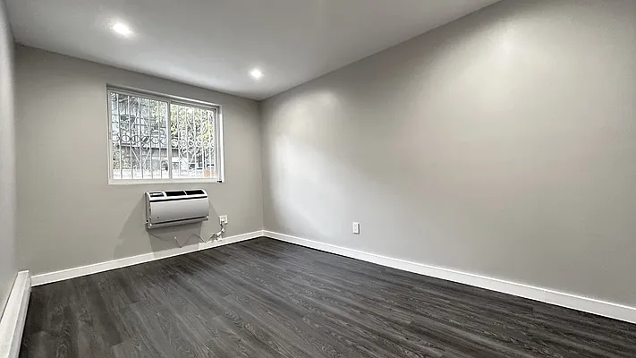 Rented by Keller Williams NYC | media 18