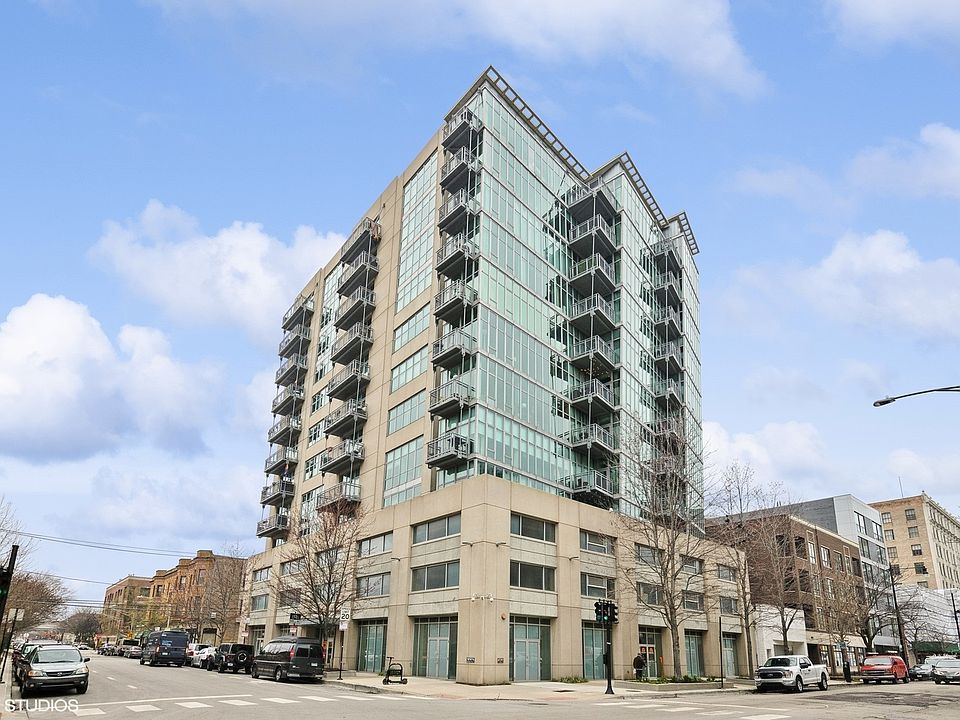 1st image of 1000 W Leland Ave APT 11H