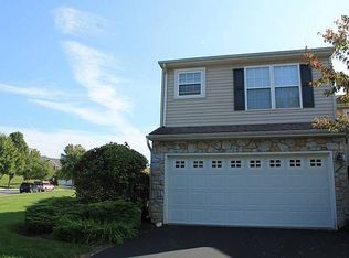 26 Carousel Cir, Hershey, PA 17033