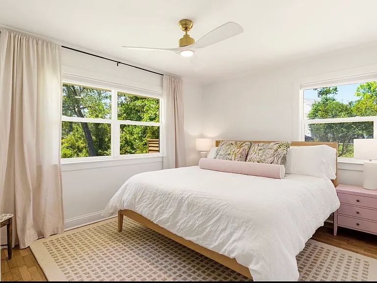 418 Biscayne Dr — Photo 14