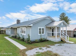 212 Ellison Rd, La Follette, TN 37766