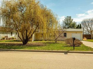 201 S Kerch St, Brooklyn, WI 53521