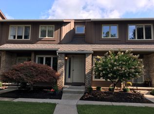 10266 Ford Rd, Perrysburg, OH 43551