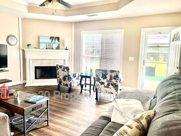 1 Wheatfield Dr — Photo 11
