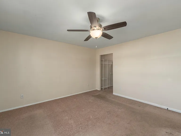 1908 Champlain Dr — Photo 27