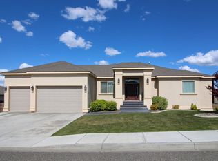 3818 W 48th Ave, Kennewick, WA