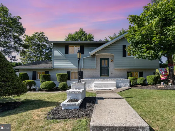 598 California Ave, Shenandoah, PA 17976