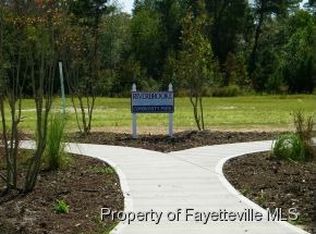 409 Roanoke Dr, Raeford, NC 28376