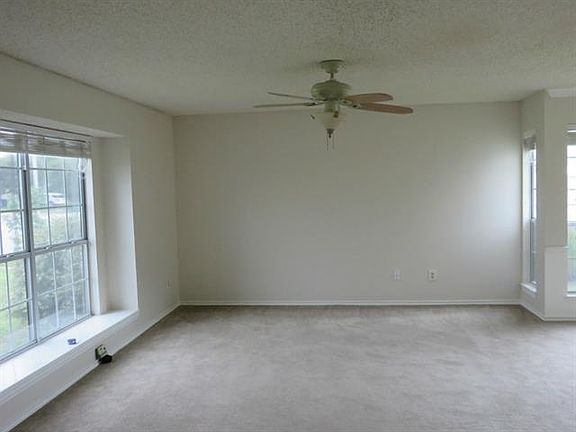 2nd image of 7001 Richardson Dr