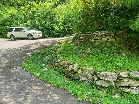 3rd image of 55 Chesten Mountain Dr