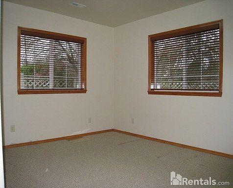 5th image of 12414 SE 221st Pl