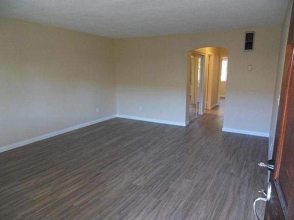 4th image of 2094 E Grand Ave Unit 35