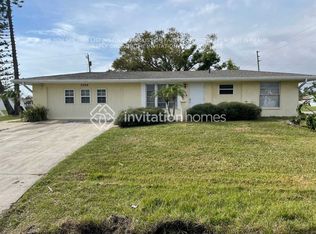 7009 Mamouth St, Englewood, FL 34224