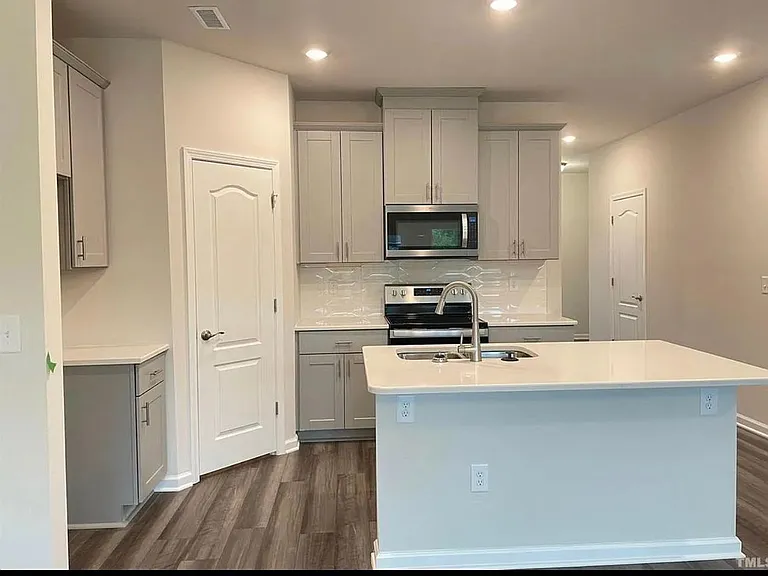 103 Joneshaven Dr — Photo 23