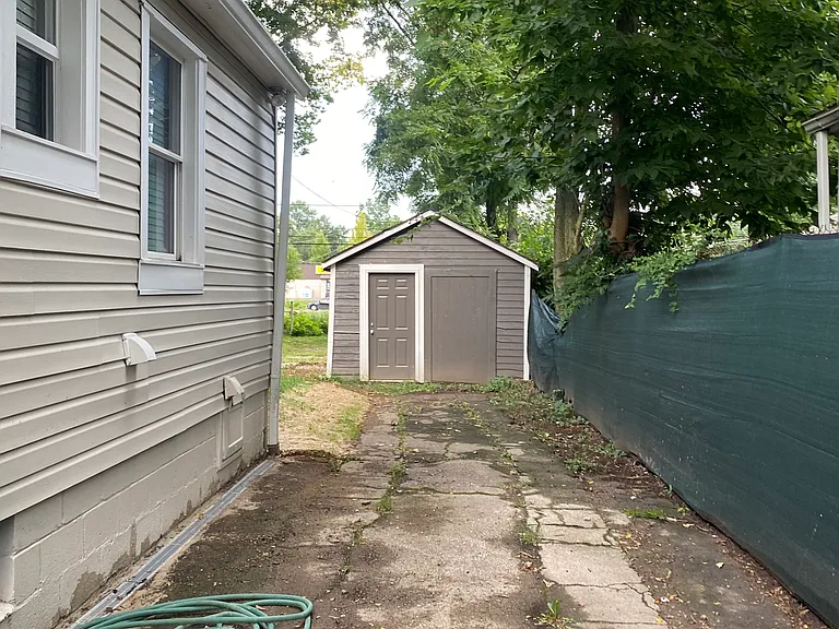 3711 Hillside Ave — Photo 10