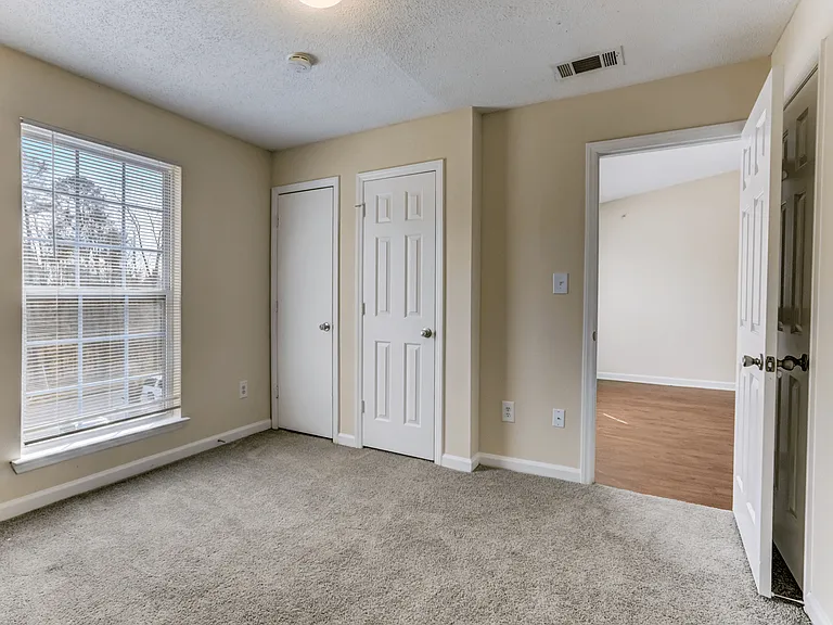 Forest Glen Apartments — Photo 19