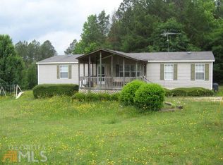 647 Hunters Creek Rd, Toccoa, GA 30577