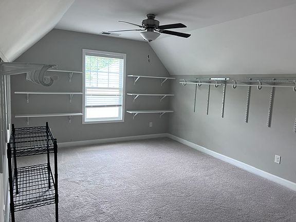 3rd image of 2815 Prestwood Dr