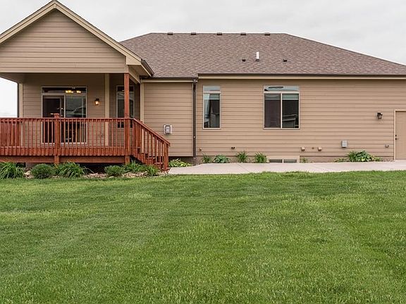 3rd image of 2118 NE 13th Ct