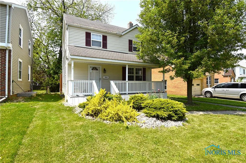 2063 Wyndhurst Rd photo 1