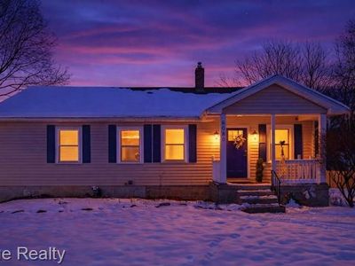6080 Northrup Dr, Waterford, MI, 48329