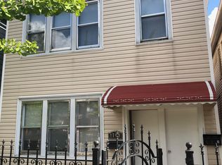 1749 W 19th St #1, Chicago, IL 60608