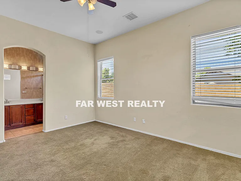 6728 E Voltaire Dr — Photo 12