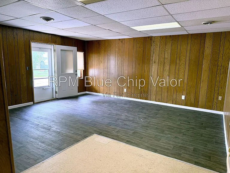 3406 Van Hook Ave — Photo 8