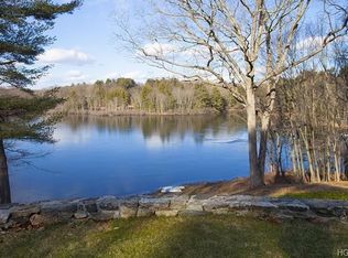 77 Old Corner Rd, Bedford, NY 10506