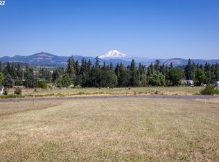 Davis Dr #2, Hood River, OR 97031