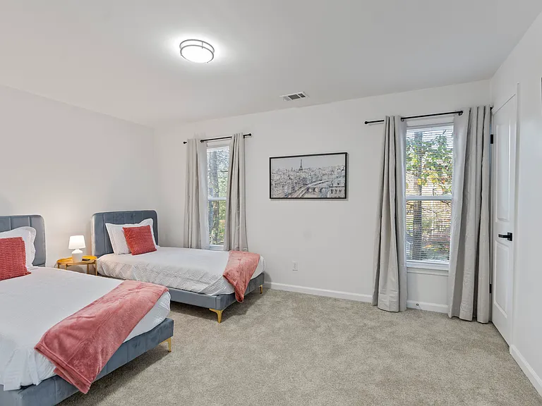 4124 Gregory Manor Cir SW — Photo 41