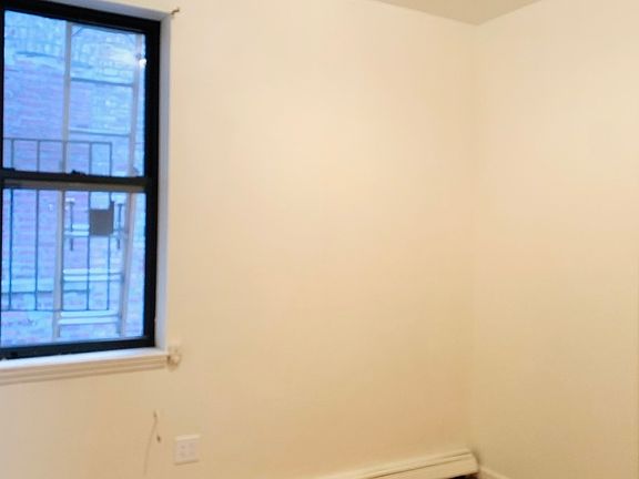 4th image of 1633 Saint Johns Pl APT 1