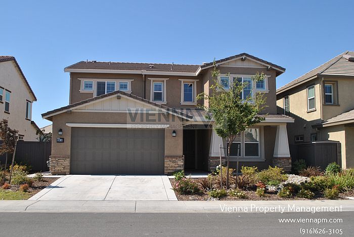 1st image of 2616 Hoofbeat Ct
