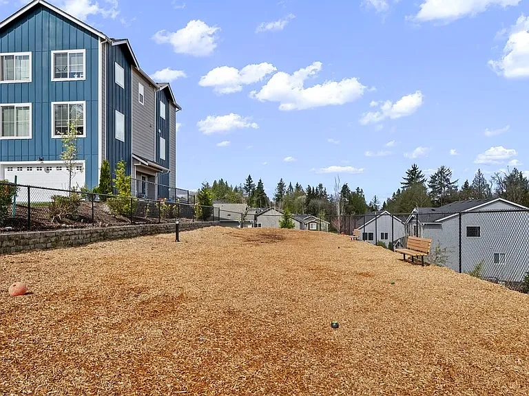 2013 101st Ave SE #7 — Photo 18