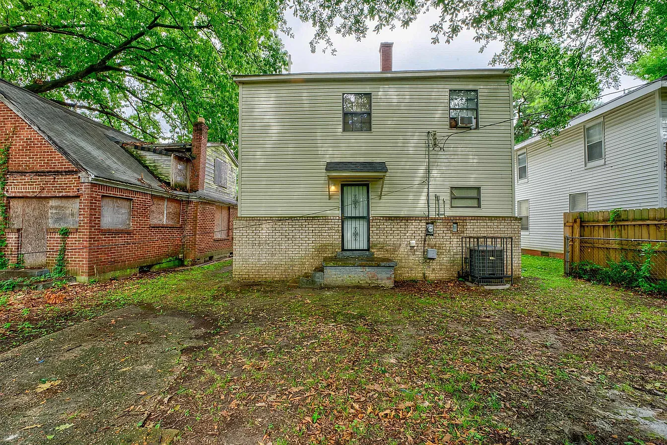 745 Cella St — Photo 3