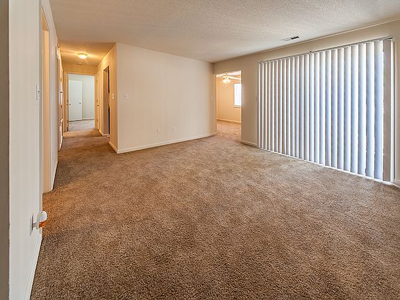 4th image of 127 Nelson Cir