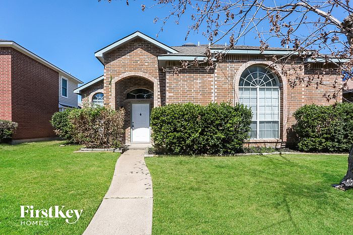 1st image of 407 Essex Dr