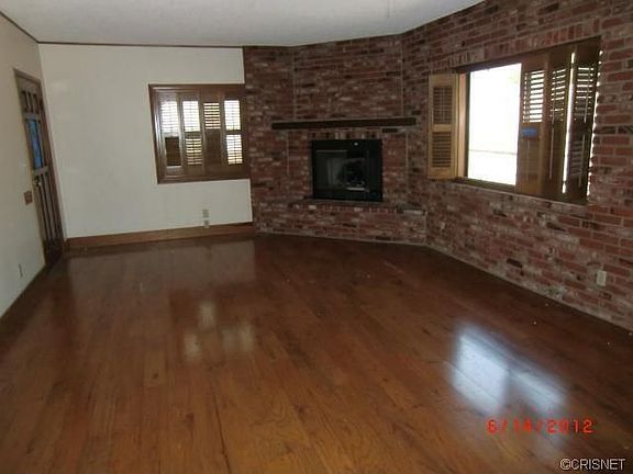 5th image of 2631 Mayfield Ave