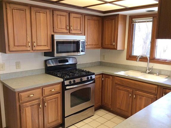 2nd image of 6009 Kirkwall Ct W
